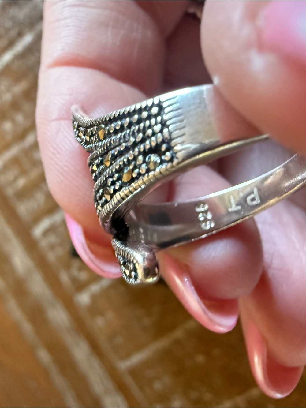 Sterling Silver Marcasite Wrap-Style Ring in Silver Size 8 - Picture 4 of 6